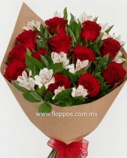 RAMO 12 ROSAS ROJAS