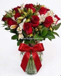 12 ROSAS ROJAS JARRON