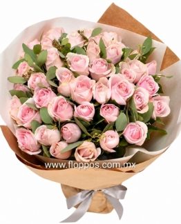 RAMO CON 36 ROSAS HERMOSAS
